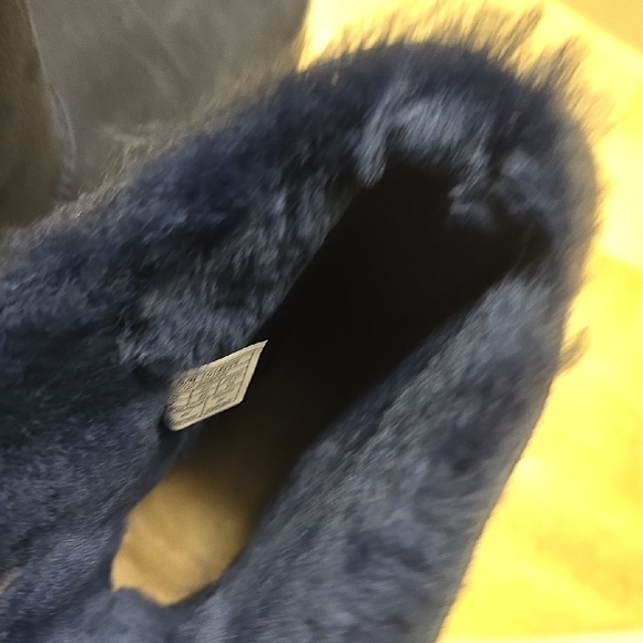 UGG Cozy Women's Navy Blue Bailey BOW II - Picture 11 of 13